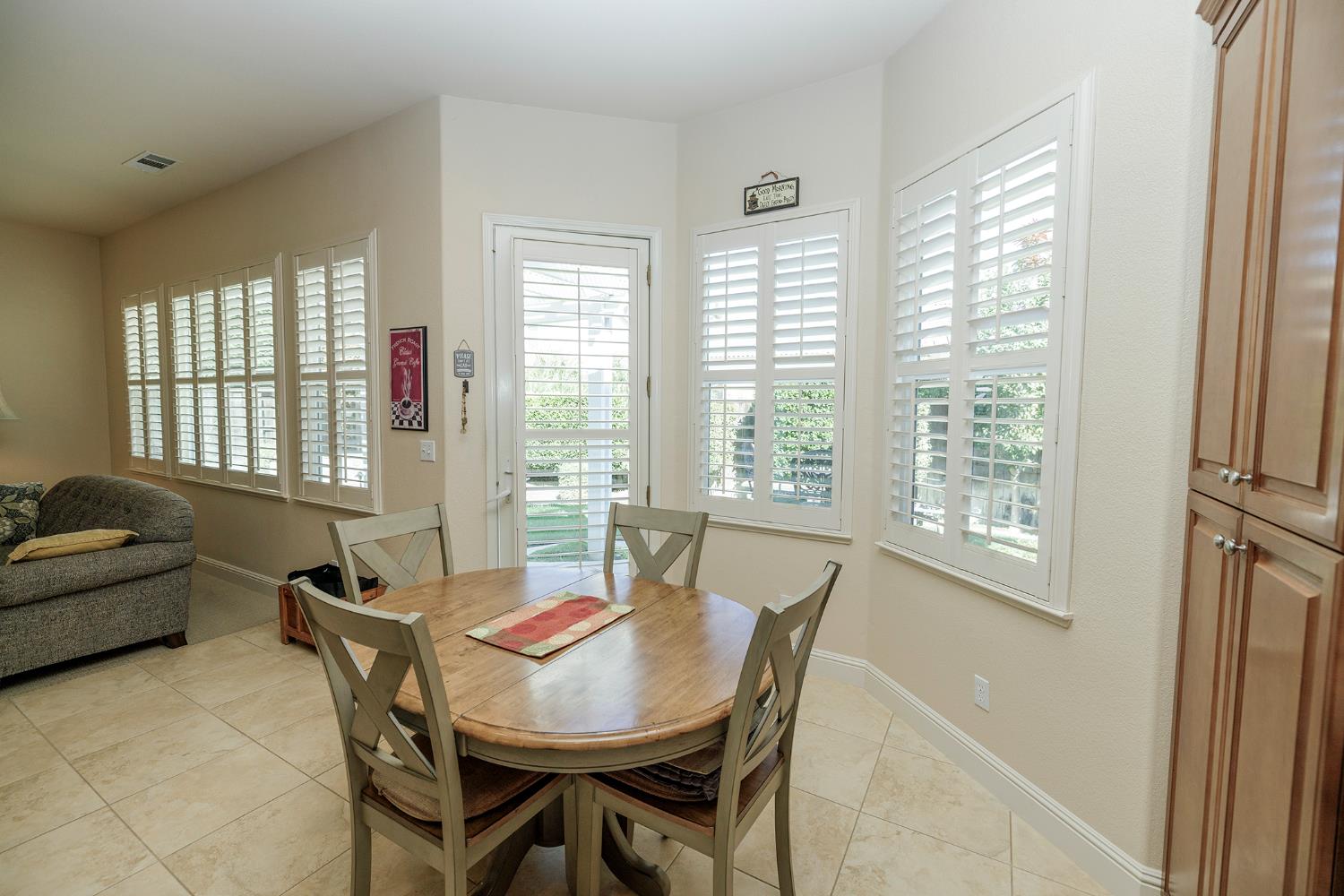 251 Fay Ct, Oakdale, CA 95361