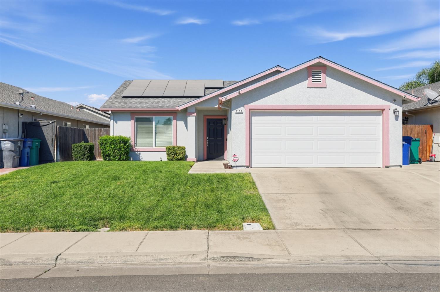 2136 W Pincay St, Merced, CA 95348