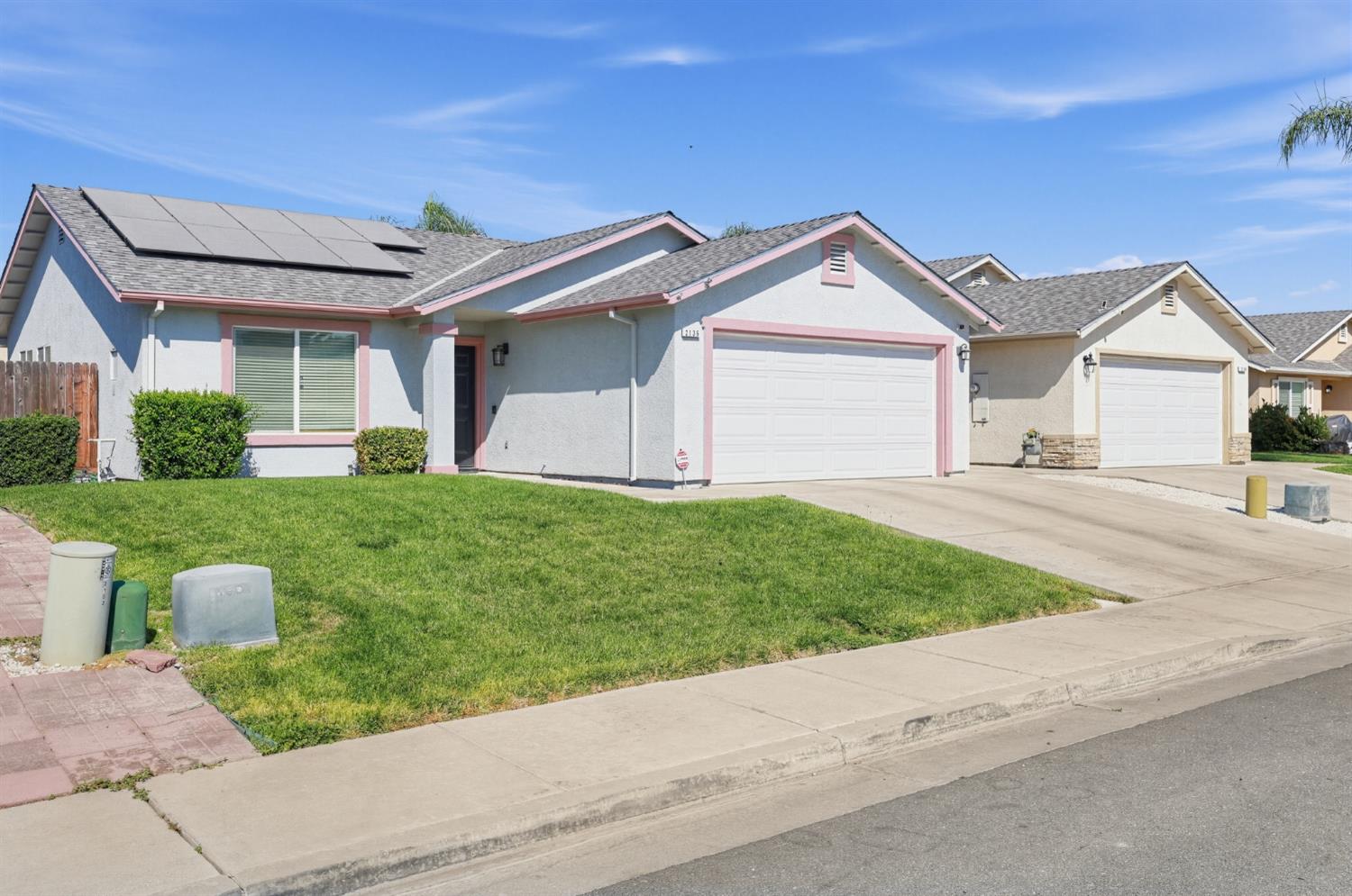 2136 W Pincay St, Merced, CA 95348
