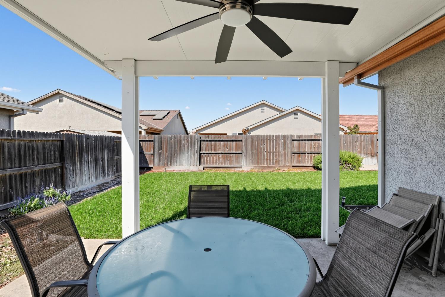 2136 W Pincay St, Merced, CA 95348