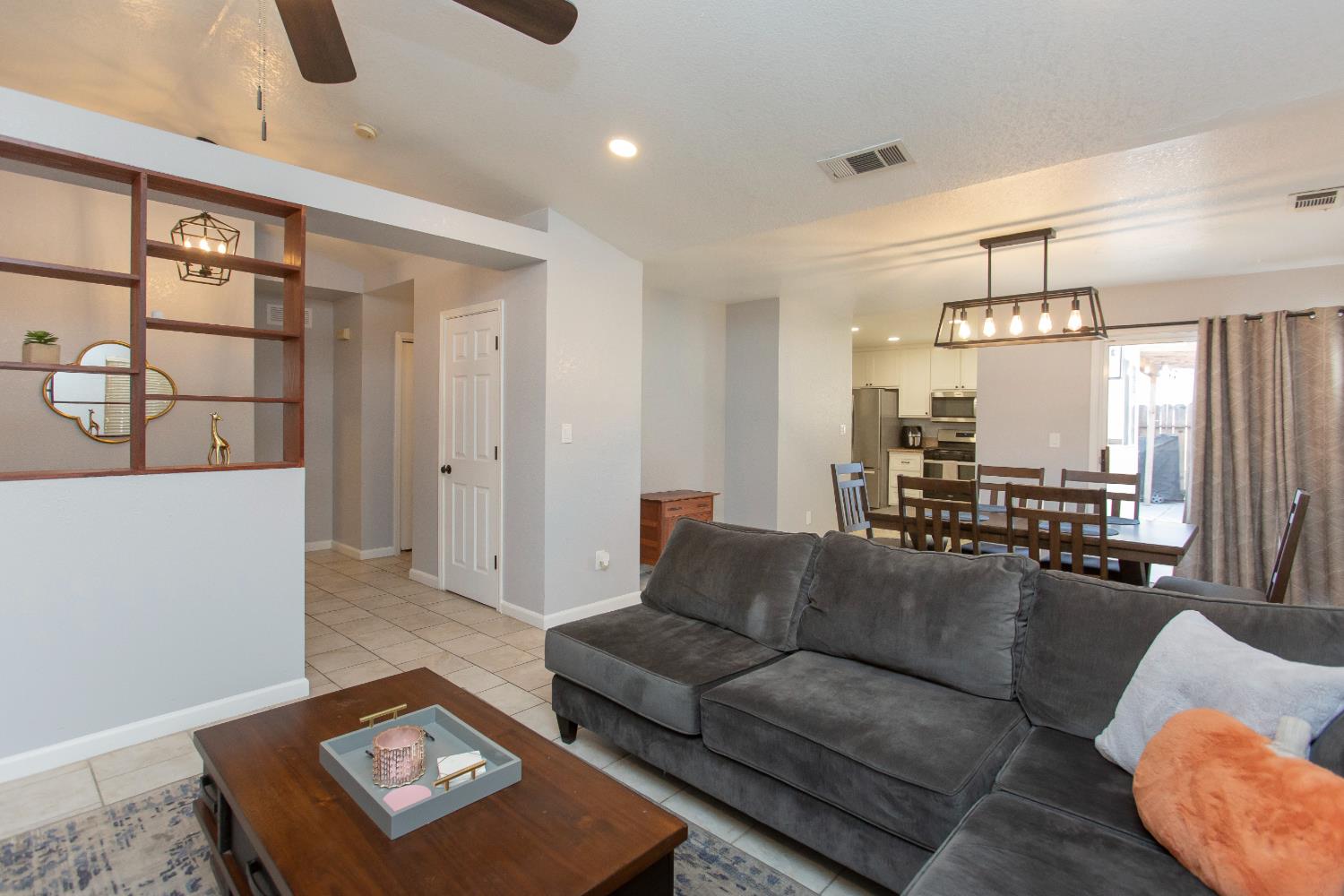 2653 Parklane, Ceres, CA 95307
