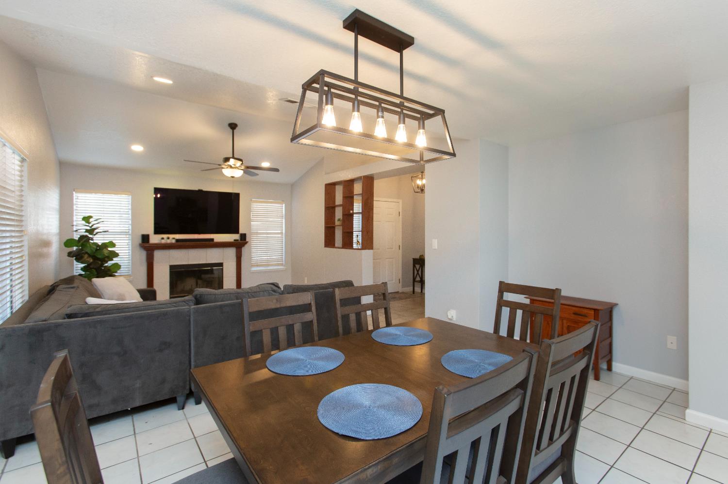 2653 Parklane, Ceres, CA 95307