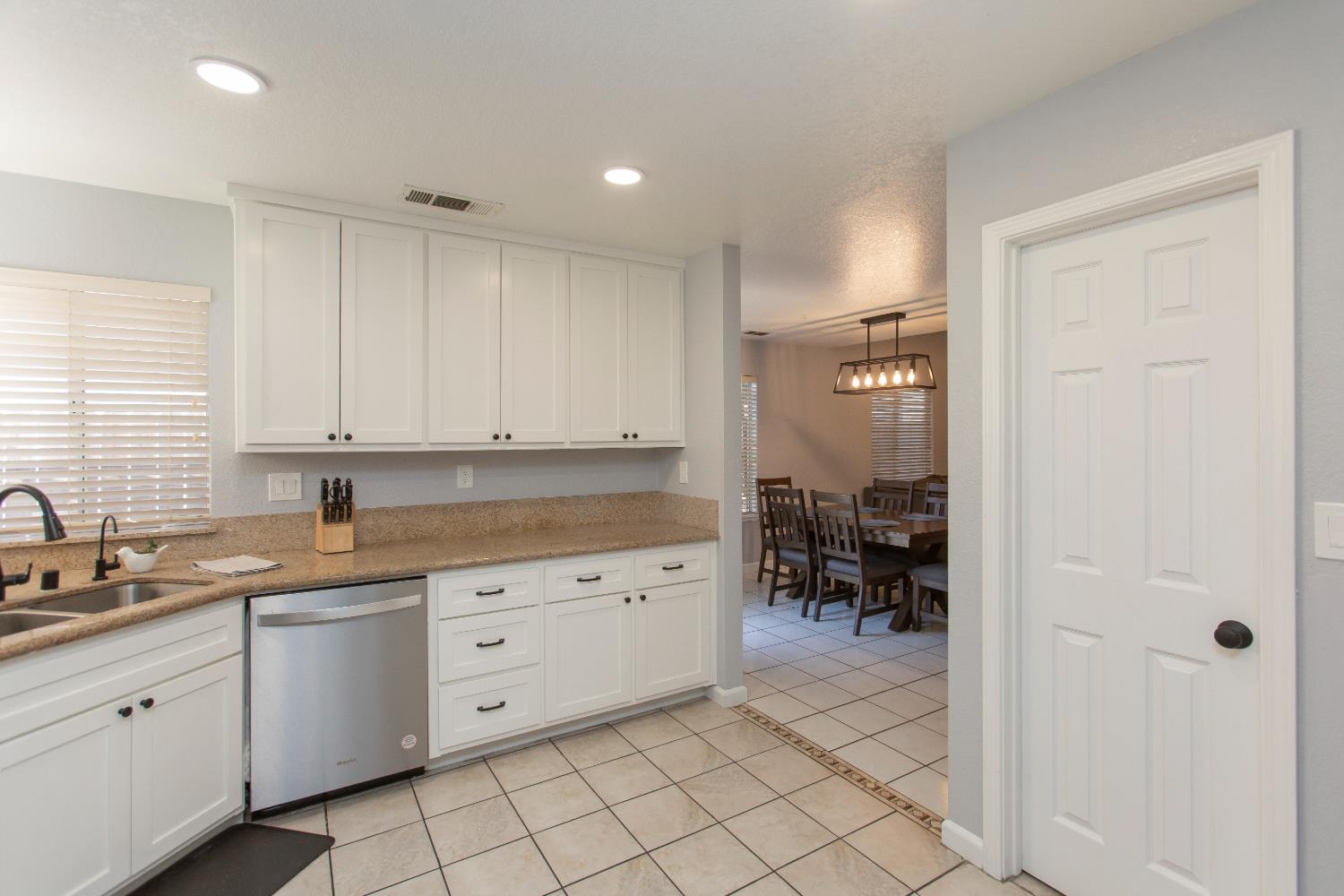 2653 Parklane, Ceres, CA 95307