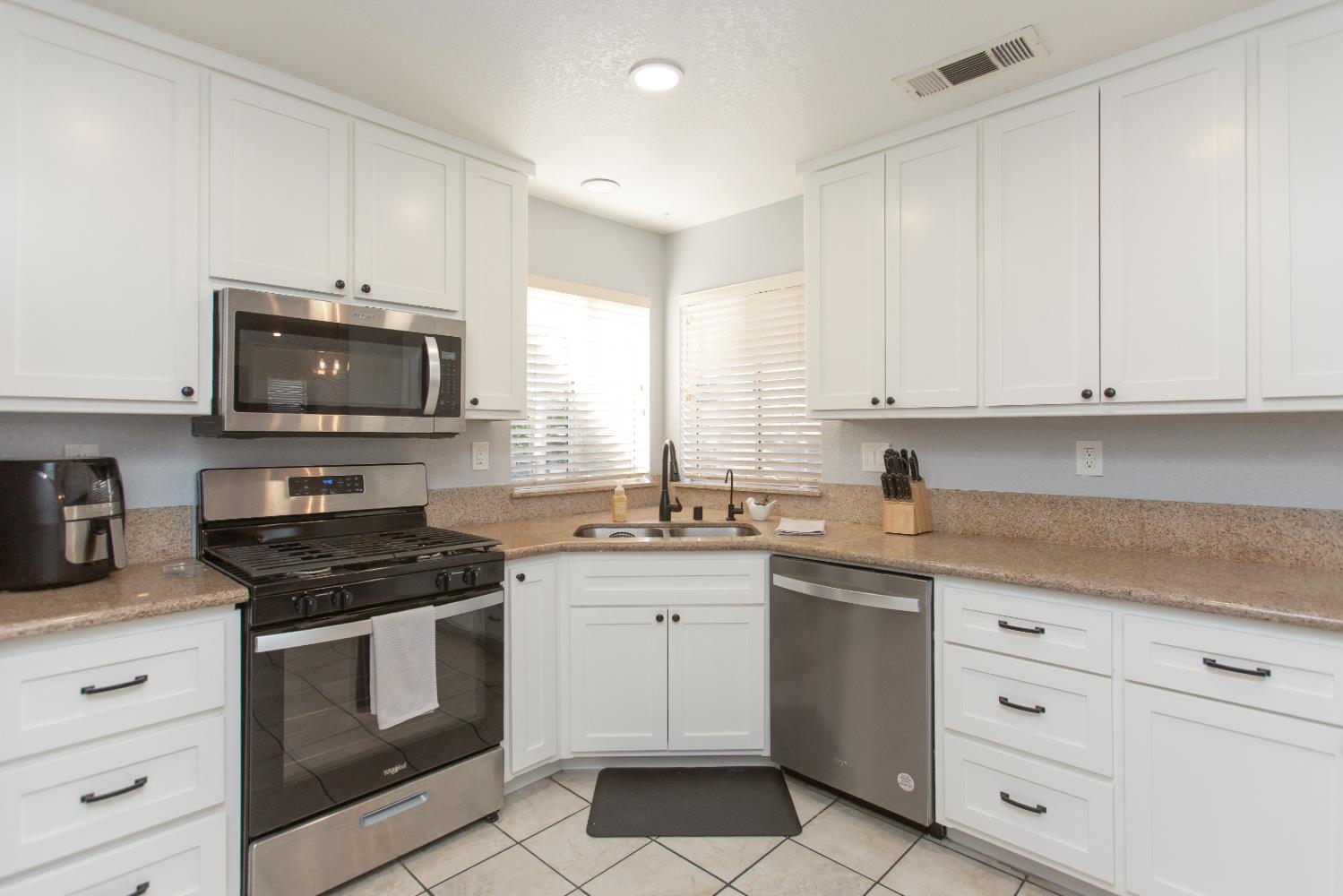 2653 Parklane, Ceres, CA 95307