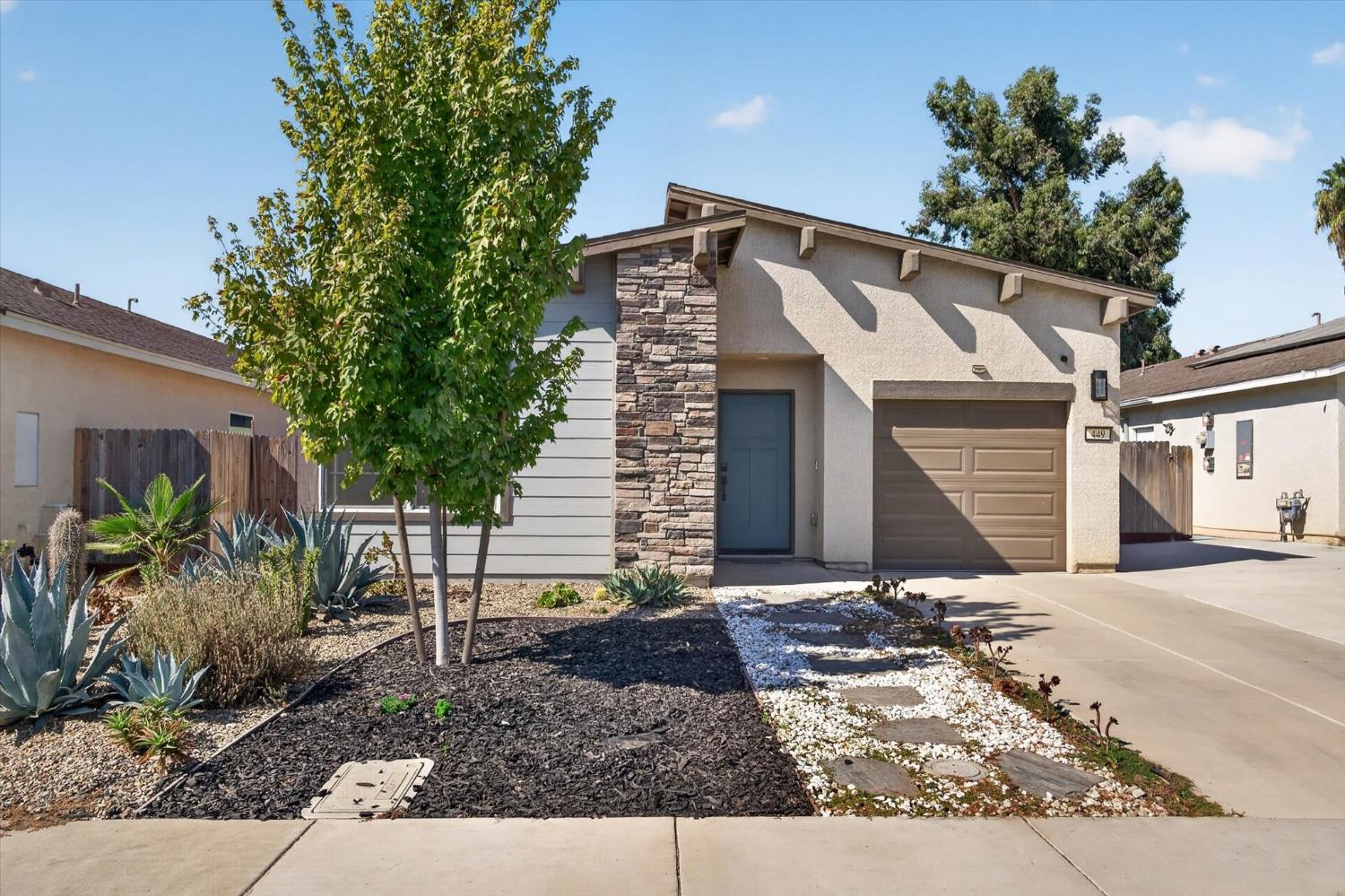 449 Stein Way, Waterford, CA 95386