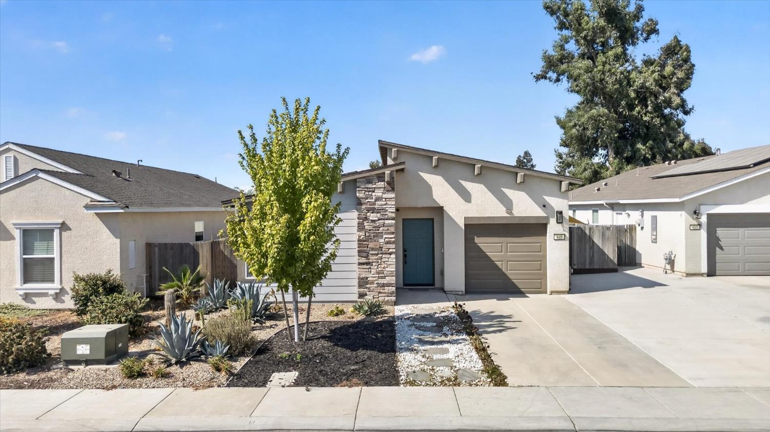 449 Stein Way, Waterford, CA 95386