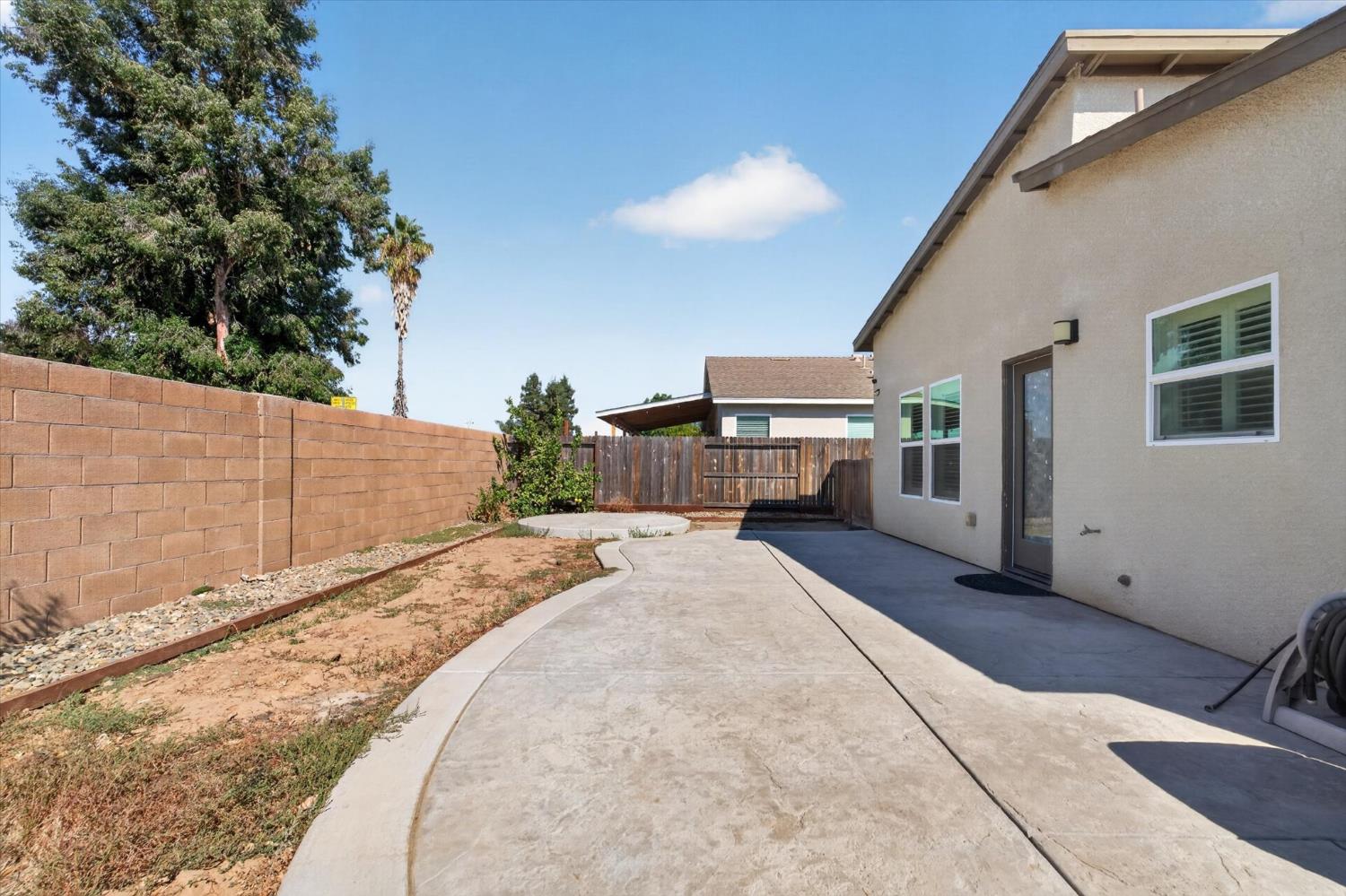 449 Stein Way, Waterford, CA 95386