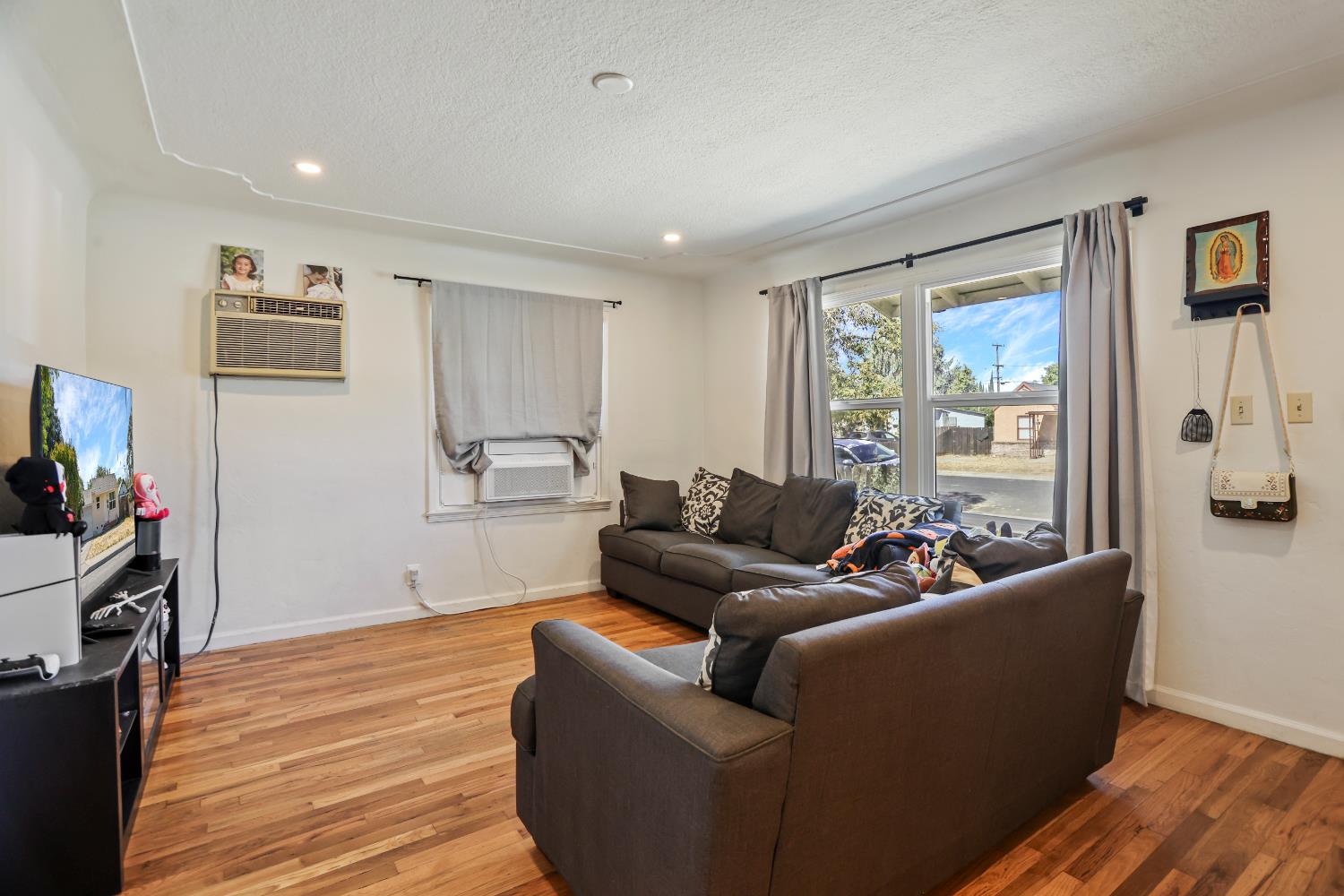 1532 Teresa St, Modesto, CA 95350