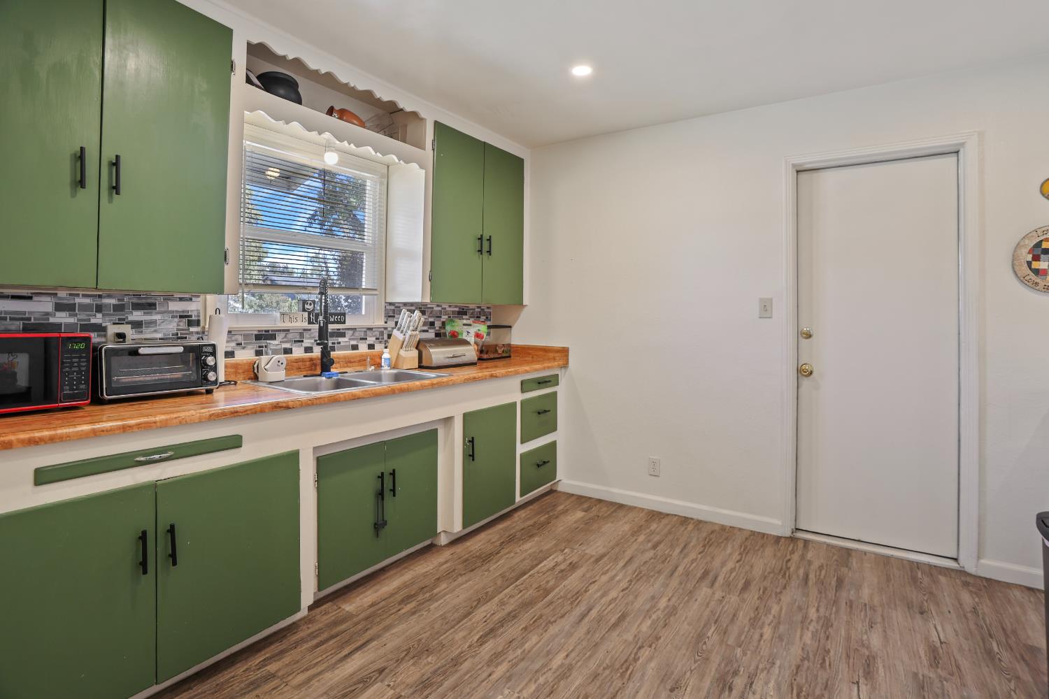 1532 Teresa St, Modesto, CA 95350