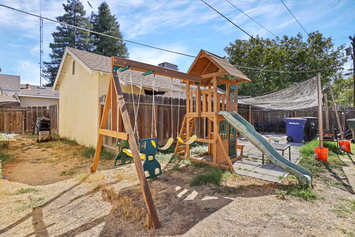 1532 Teresa St, Modesto, CA 95350