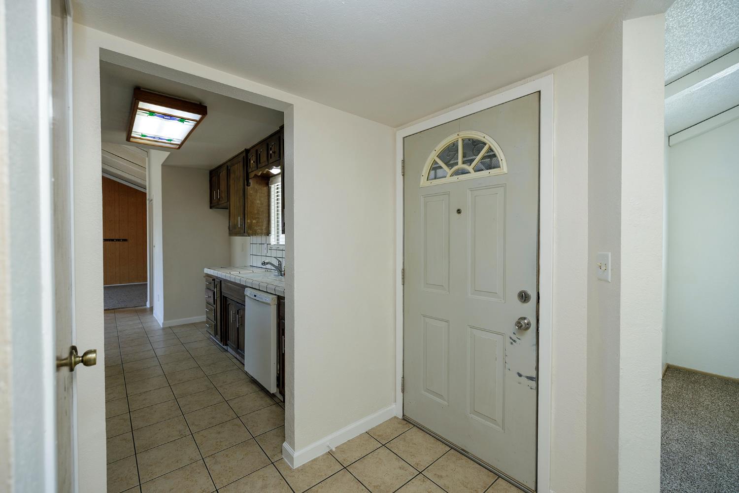 2113 Venus Dr, Ceres, CA 95307