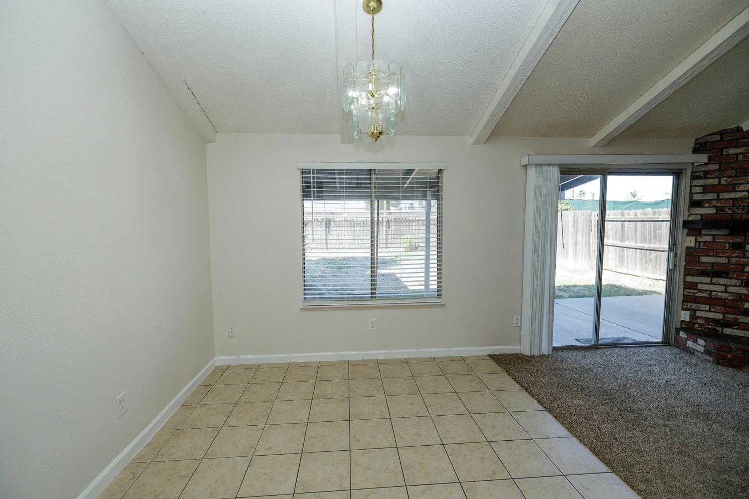 2113 Venus Dr, Ceres, CA 95307