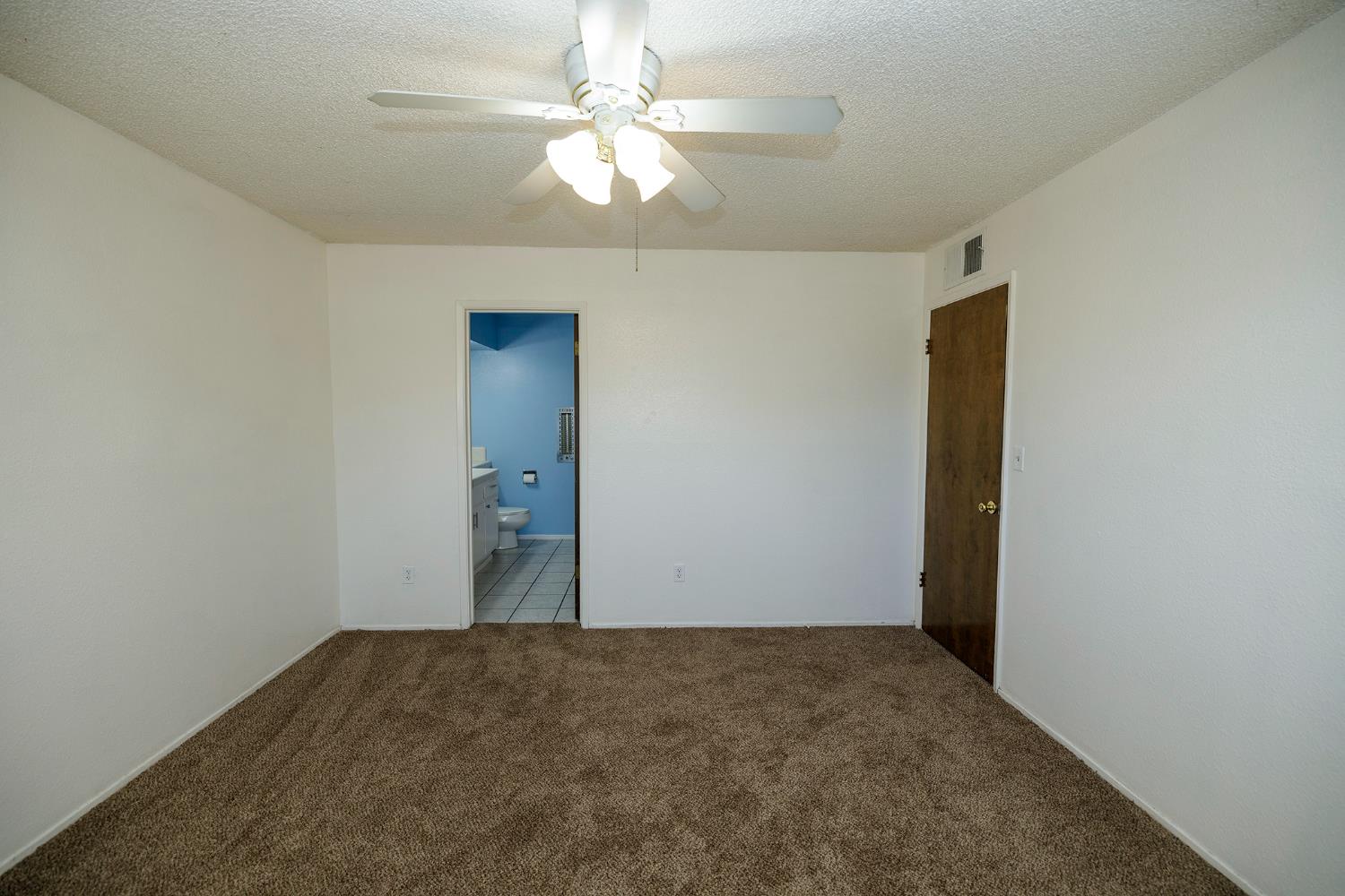 2113 Venus Dr, Ceres, CA 95307