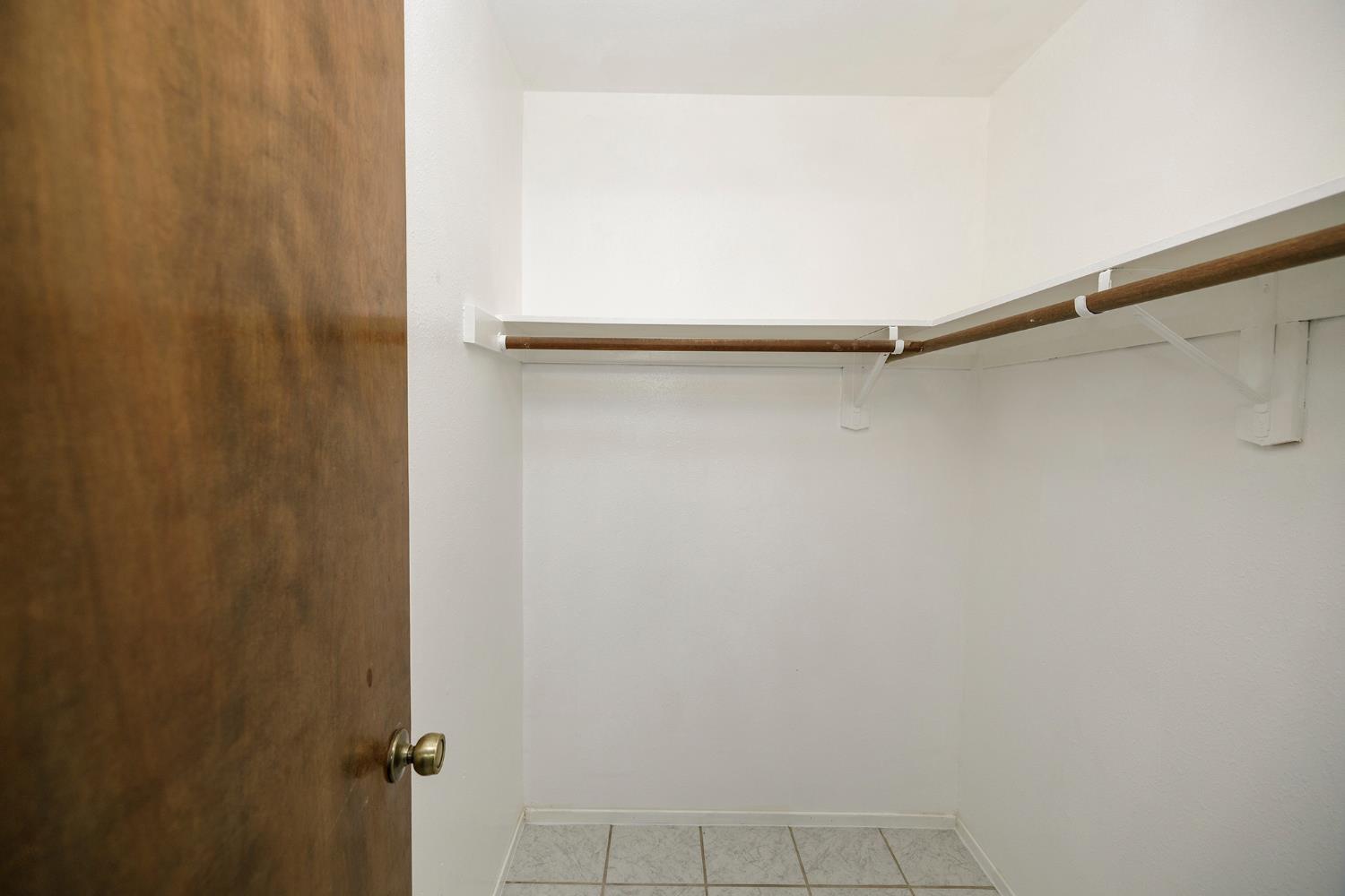 2113 Venus Dr, Ceres, CA 95307