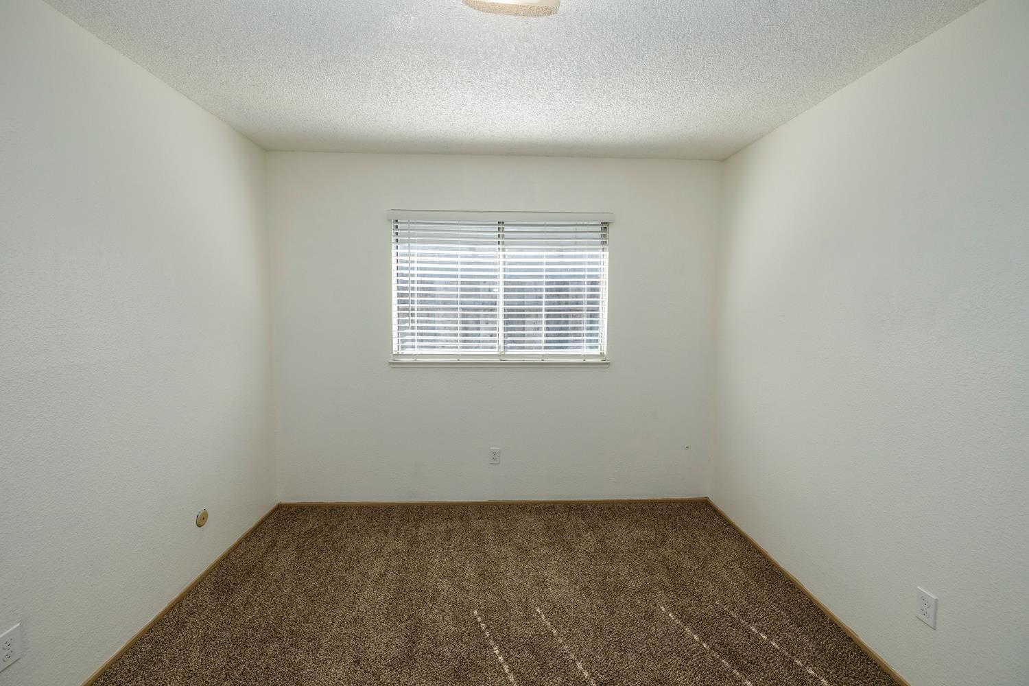 2113 Venus Dr, Ceres, CA 95307