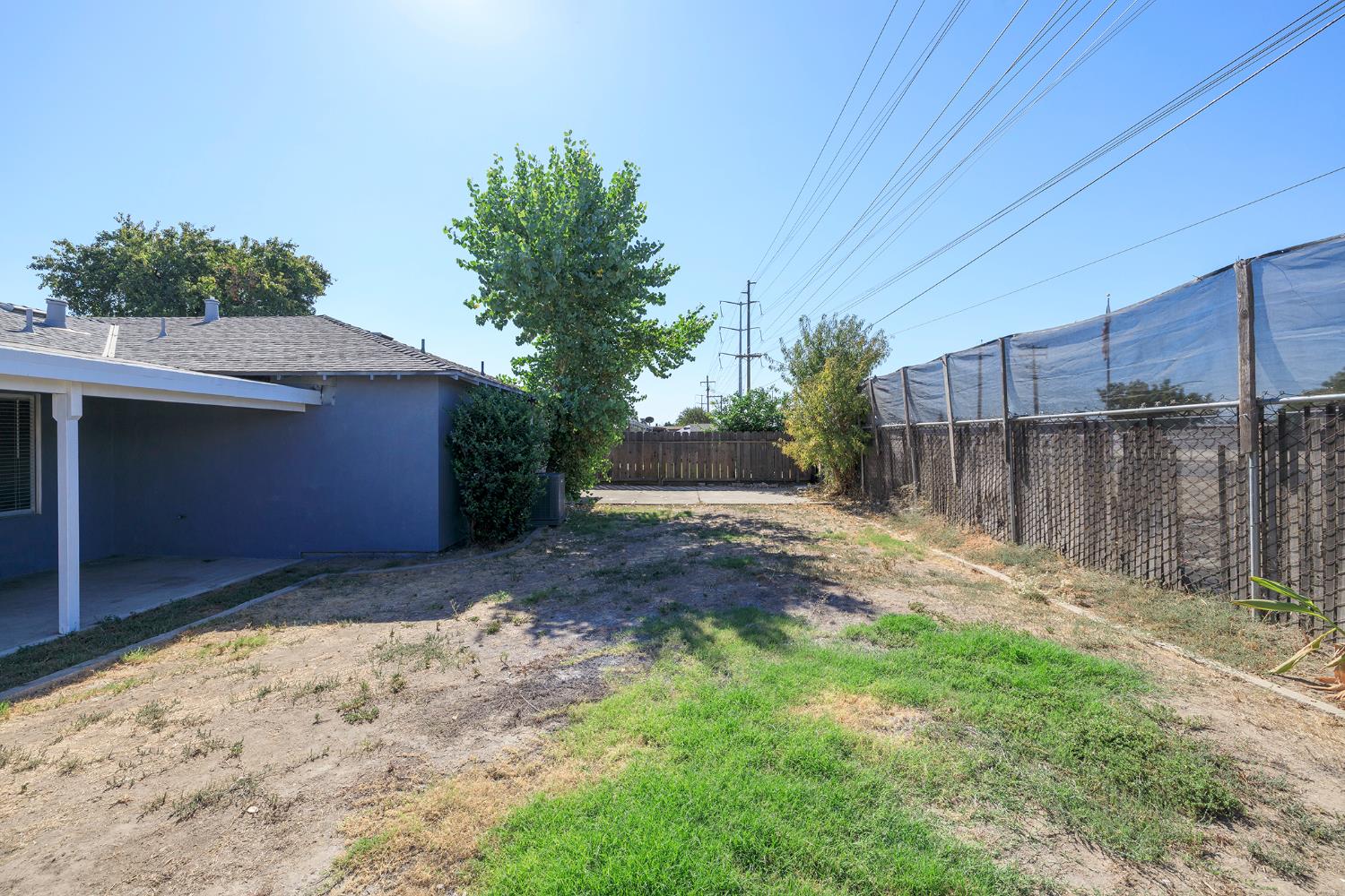 2113 Venus Dr, Ceres, CA 95307