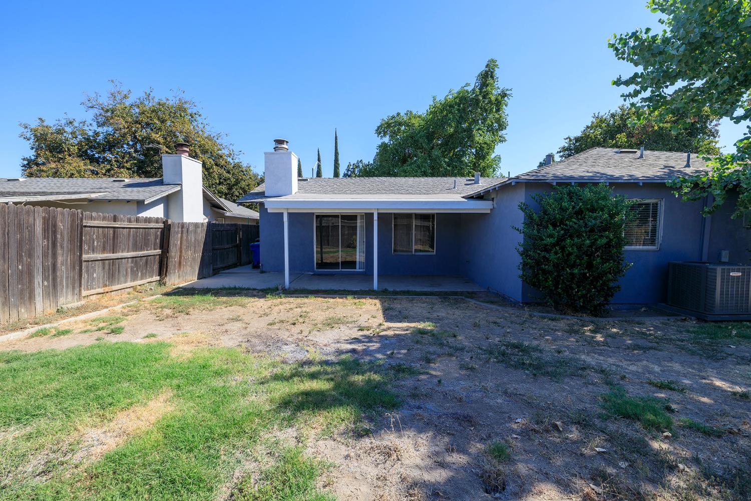 2113 Venus Dr, Ceres, CA 95307