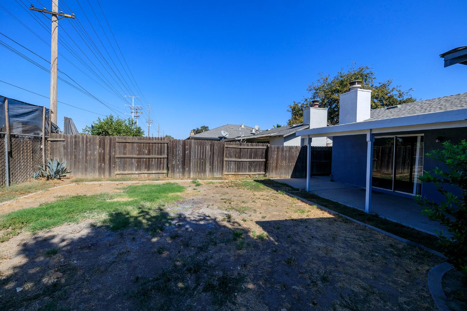2113 Venus Dr, Ceres, CA 95307