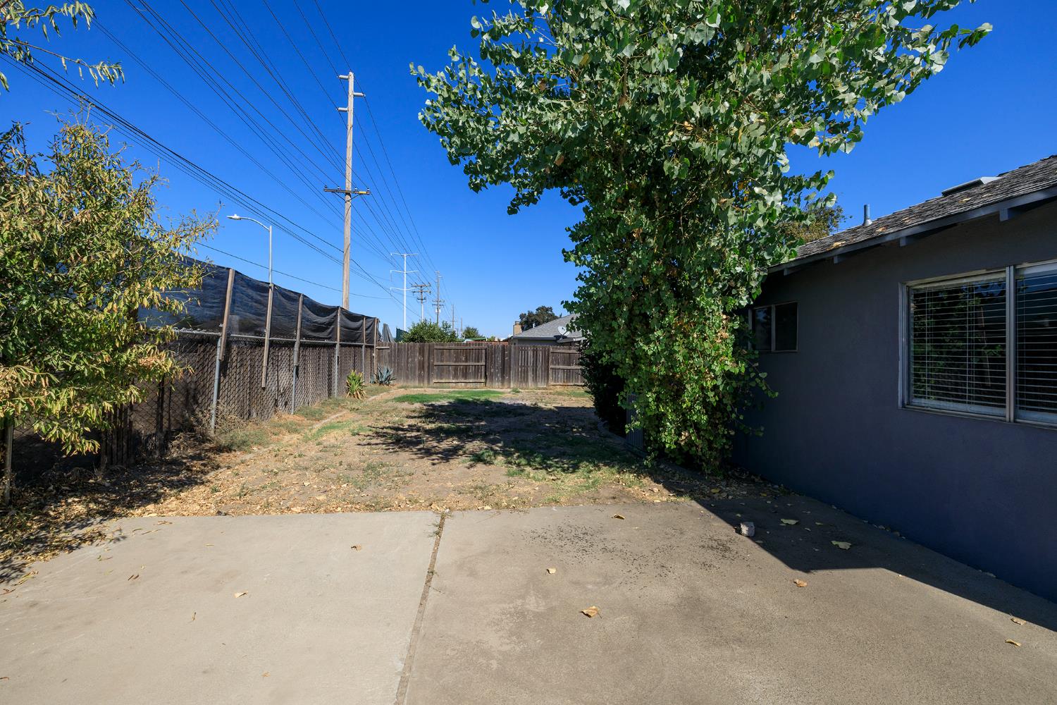 2113 Venus Dr, Ceres, CA 95307