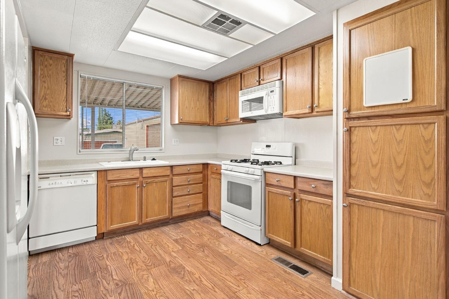 1400 N Tully Rd #2, Turlock, CA 95380