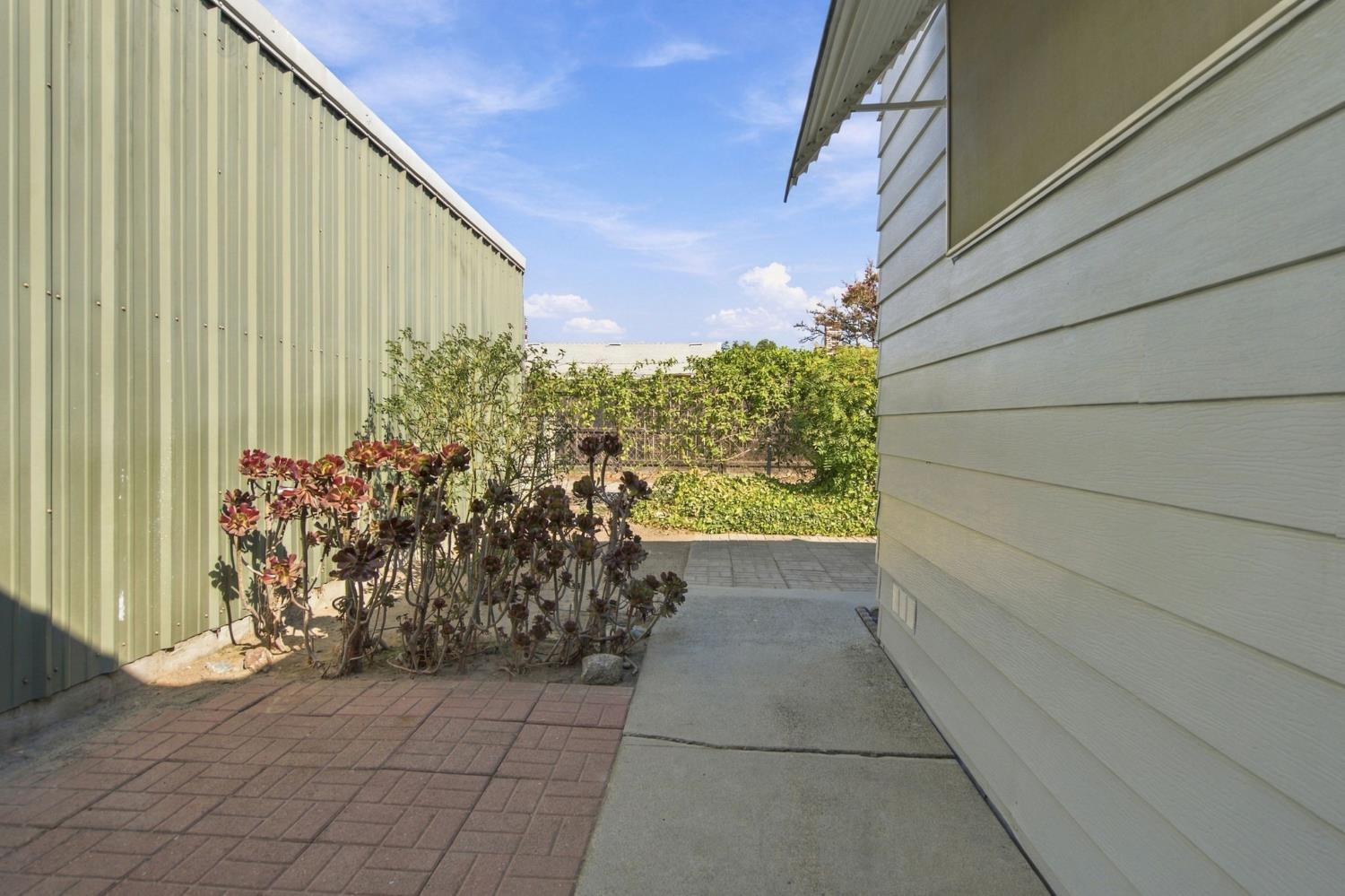 1400 N Tully Rd #2, Turlock, CA 95380