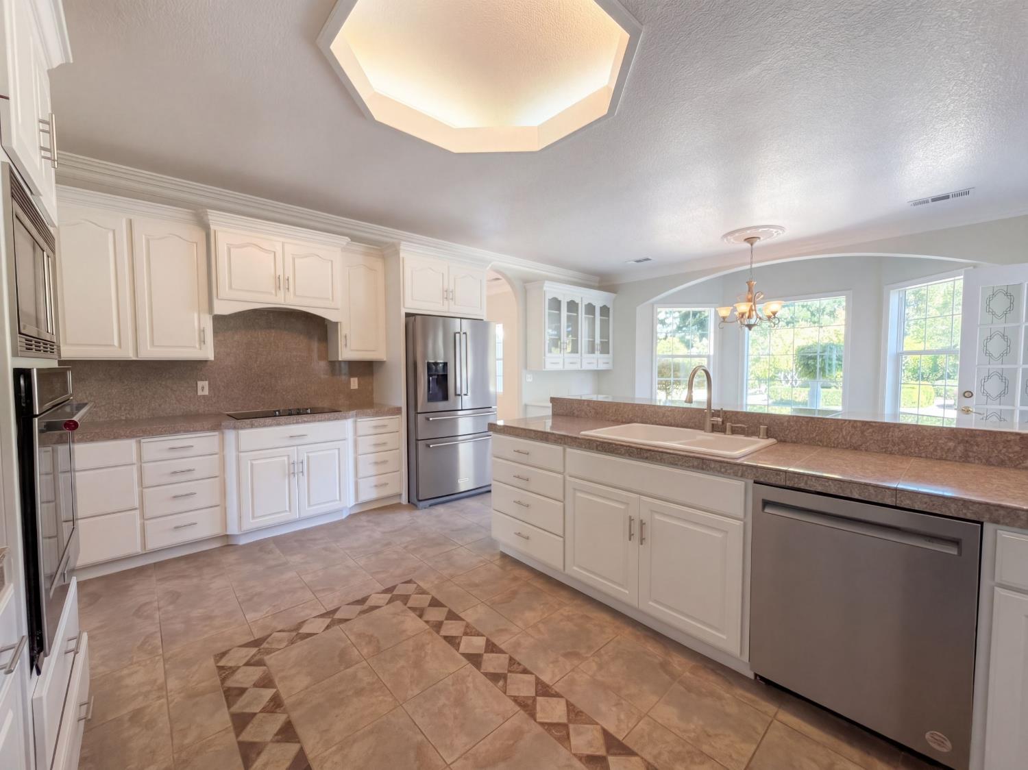 4212 Paquerette Cir, Modesto, CA 95356