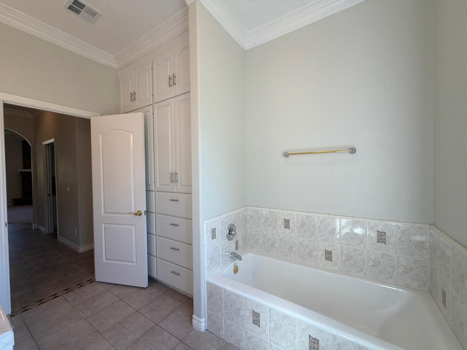 4212 Paquerette Cir, Modesto, CA 95356