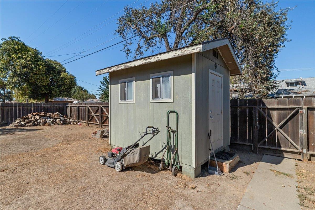 409 Bruce Ave, Modesto, CA 95350