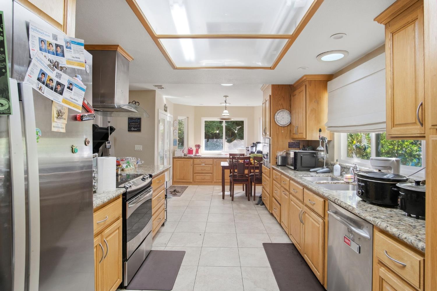 1740 N Berkeley Ave, Turlock, CA 95382