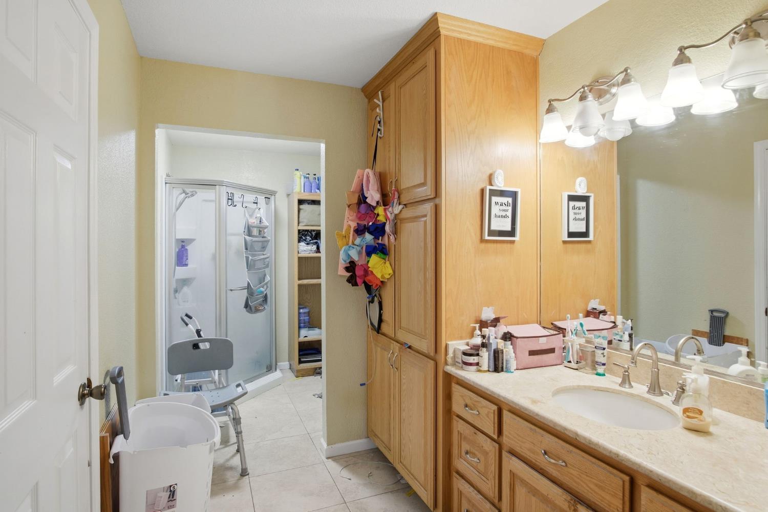 1740 N Berkeley Ave, Turlock, CA 95382