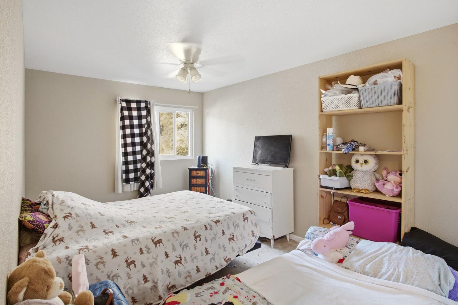 1740 N Berkeley Ave, Turlock, CA 95382