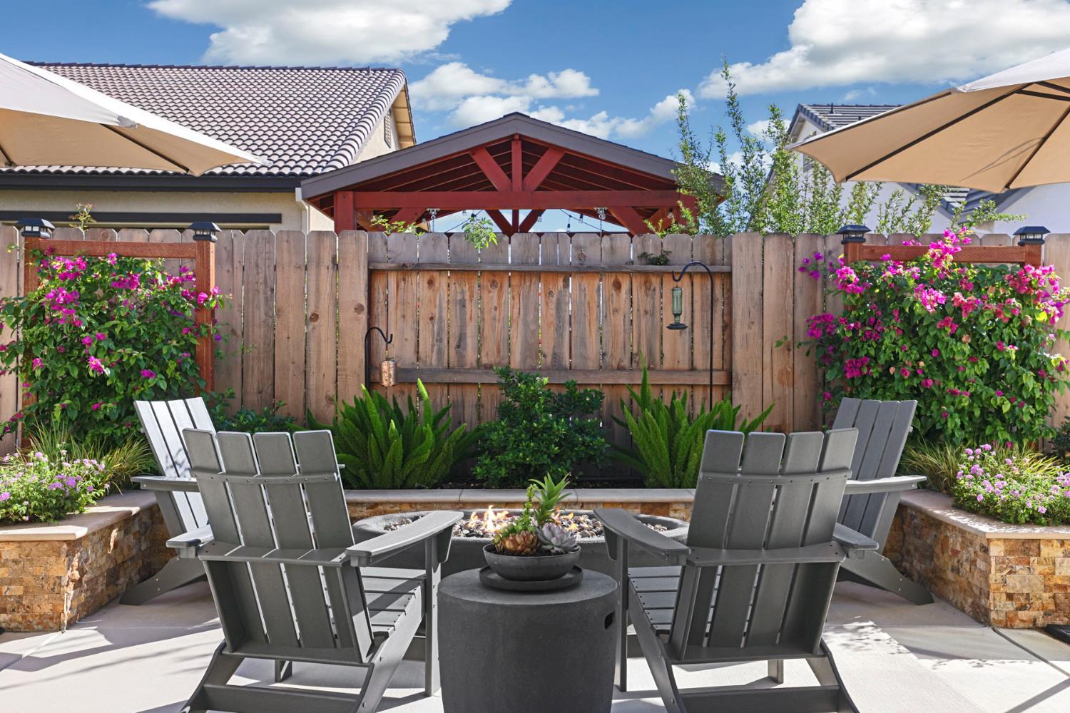 230 Bloomingdale St, Manteca, CA 95337