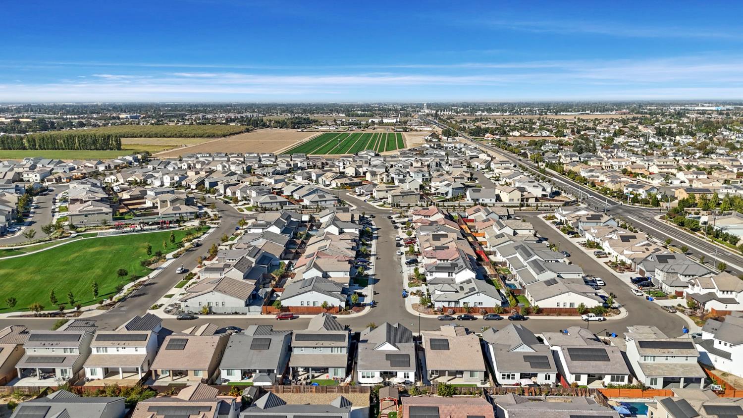 230 Bloomingdale St, Manteca, CA 95337