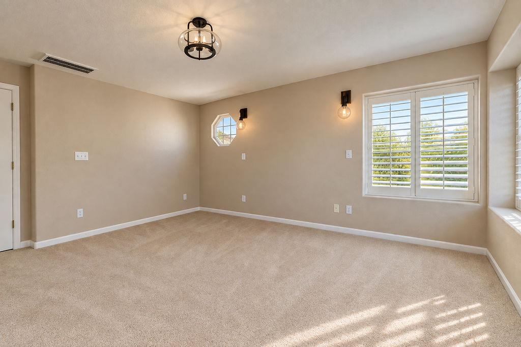 1500 Scenic Dr #2, Modesto, CA 95355