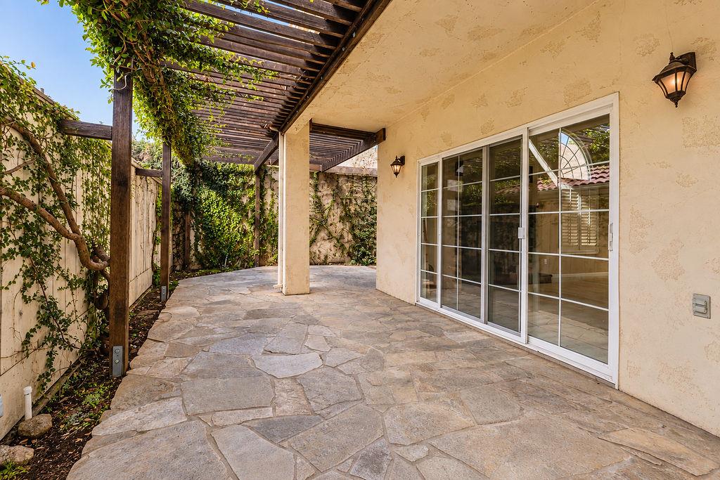 1500 Scenic Dr #2, Modesto, CA 95355