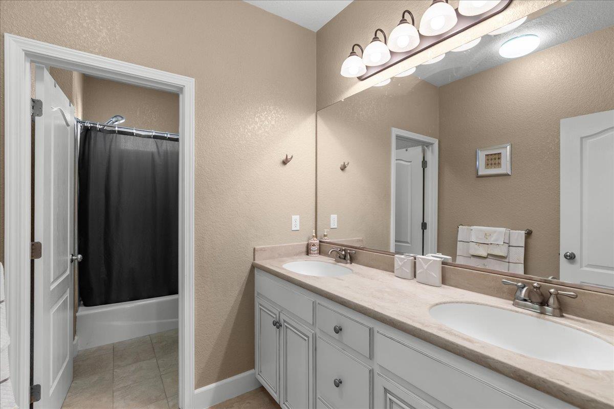 1781 N Ripon Rd, Ripon, CA 95366