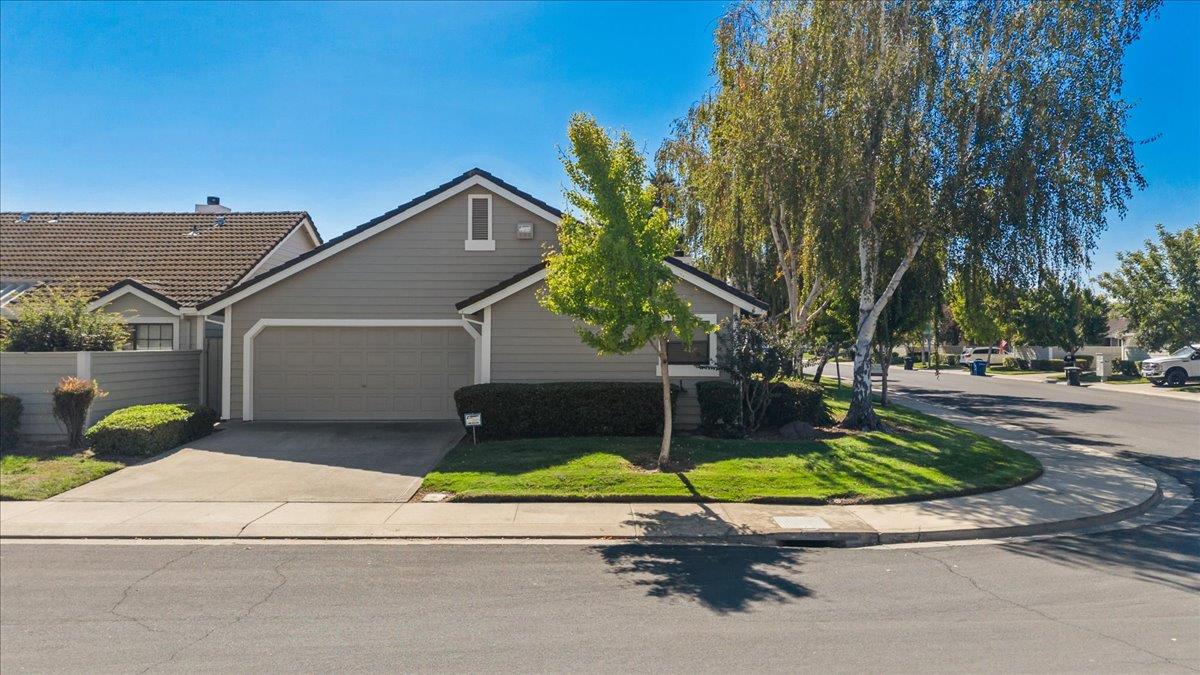 3608 Blackstone Way, Modesto, CA 95356