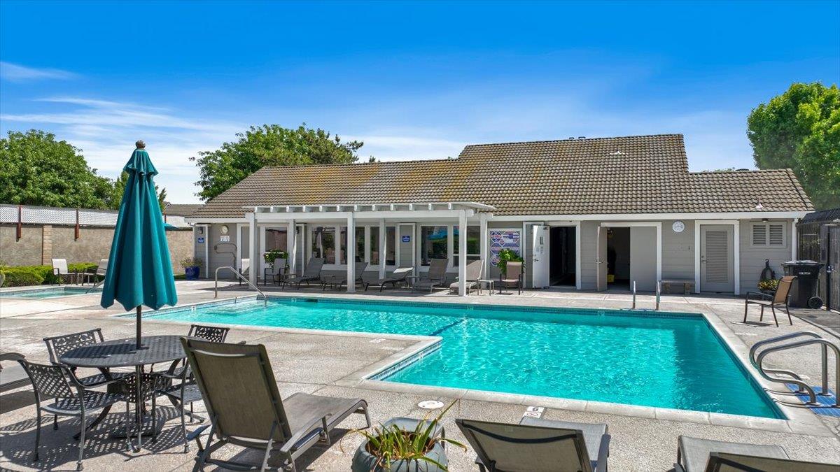3608 Blackstone Way, Modesto, CA 95356