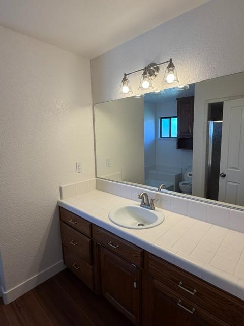 1300 Pleasanton Pl, Oakdale, CA 95361