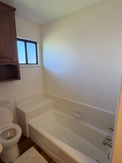 1300 Pleasanton Pl, Oakdale, CA 95361