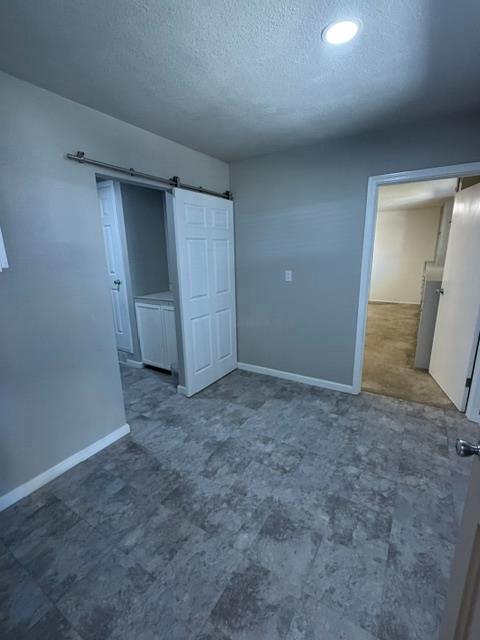1300 Pleasanton Pl, Oakdale, CA 95361