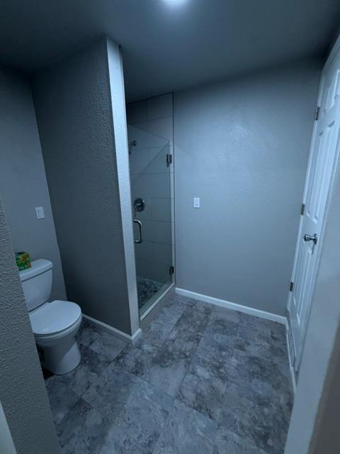 1300 Pleasanton Pl, Oakdale, CA 95361