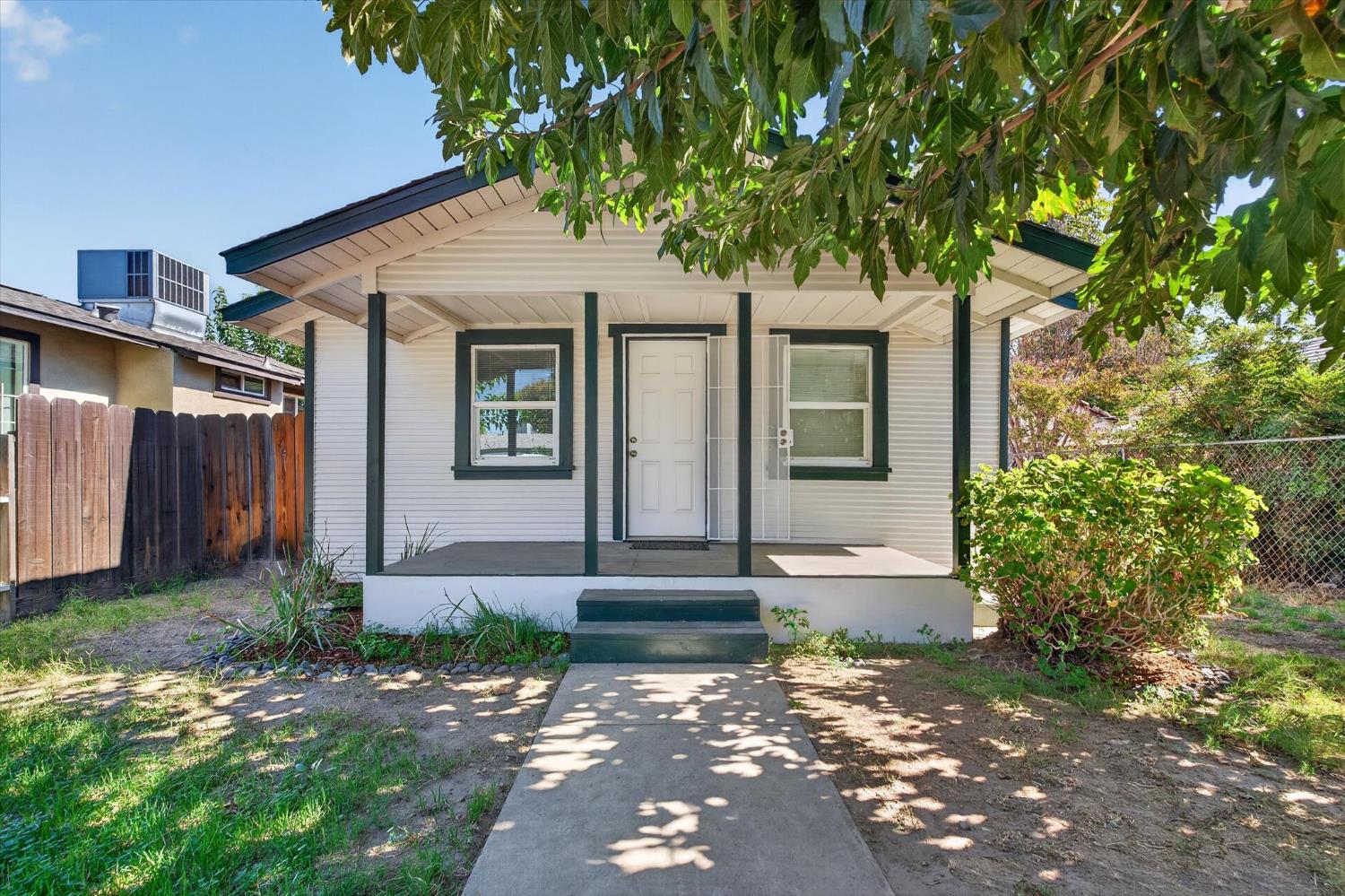 3228 6th St, Ceres, CA 95307
