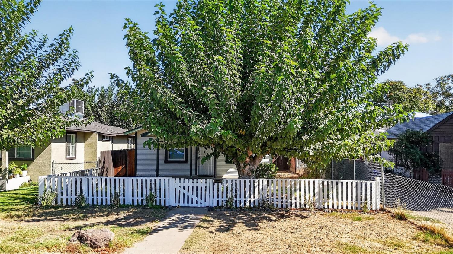 3228 6th St, Ceres, CA 95307