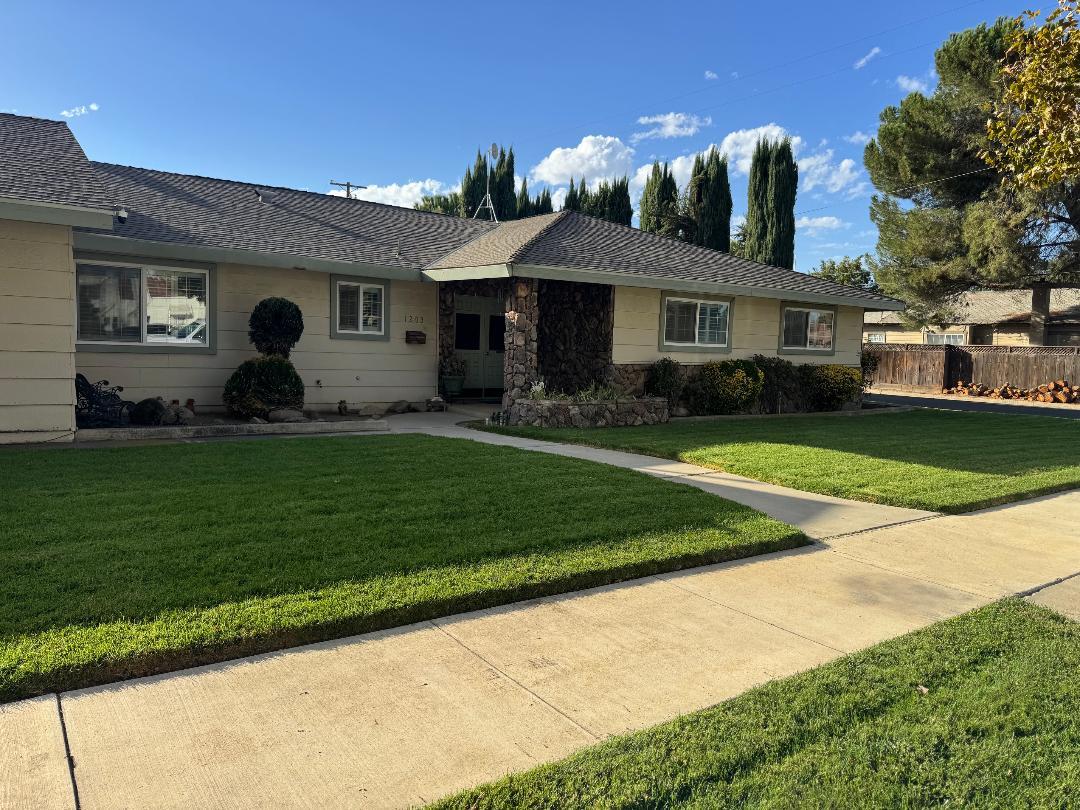 1203 California Ave, Los Banos, CA 93635
