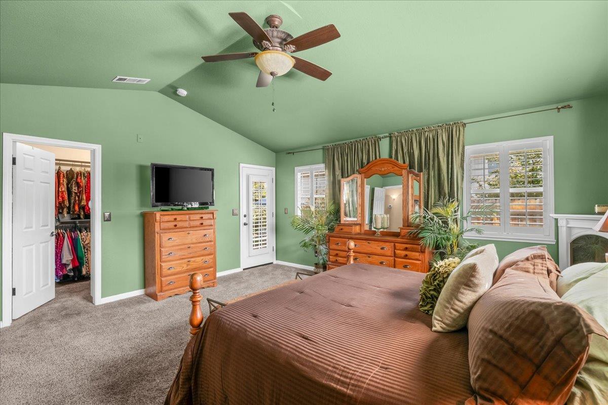 1084 Eastburg Ct, Ripon, CA 95366
