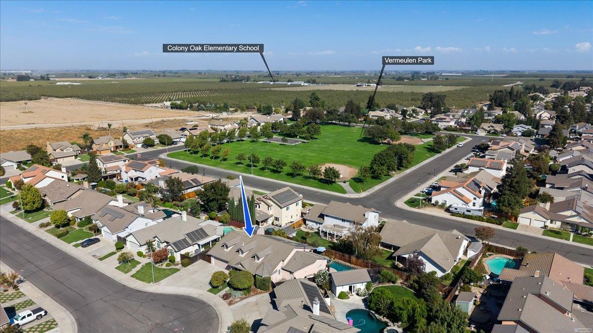 1084 Eastburg Ct, Ripon, CA 95366