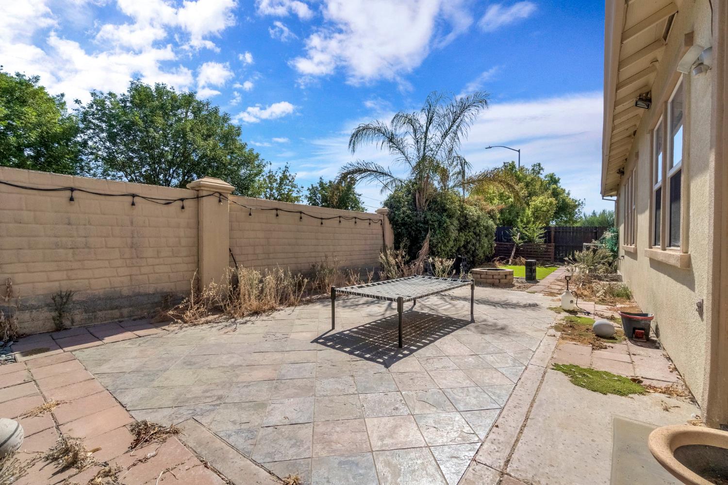 277 San Gabriel Dr, Madera, CA 93638