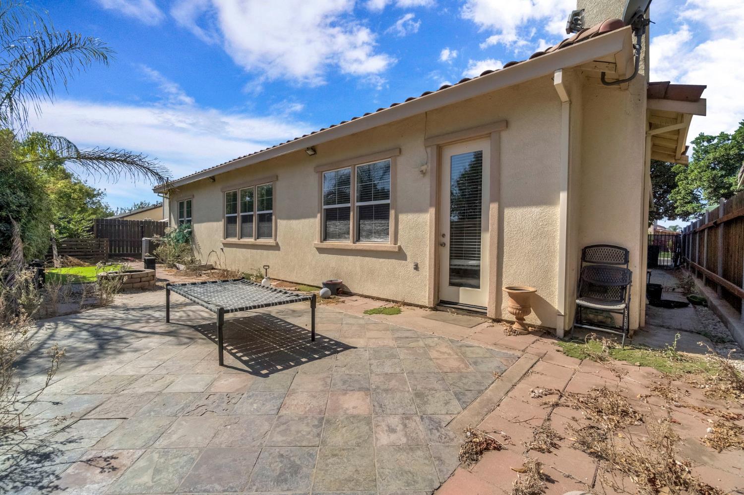 277 San Gabriel Dr, Madera, CA 93638