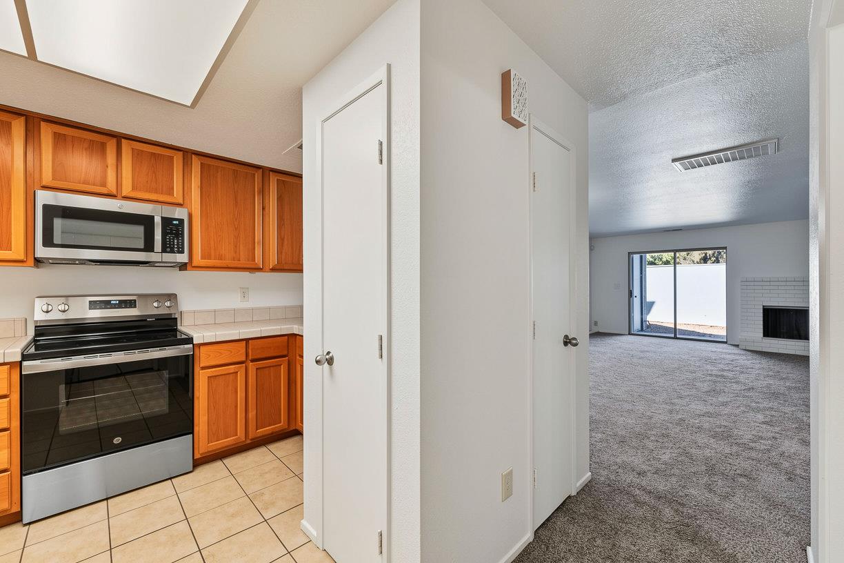 537 Lincoln Ave #B, Modesto, CA 95354
